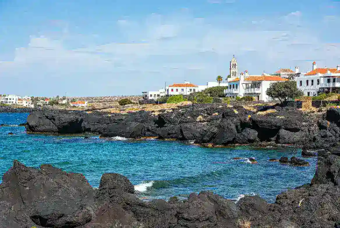 The Ultimate Cyprus Travel Guide: A Journey Through the Island of Love, Legends, and Eternal History
